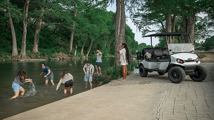 E-Z-GO Express 6 Golf Cart