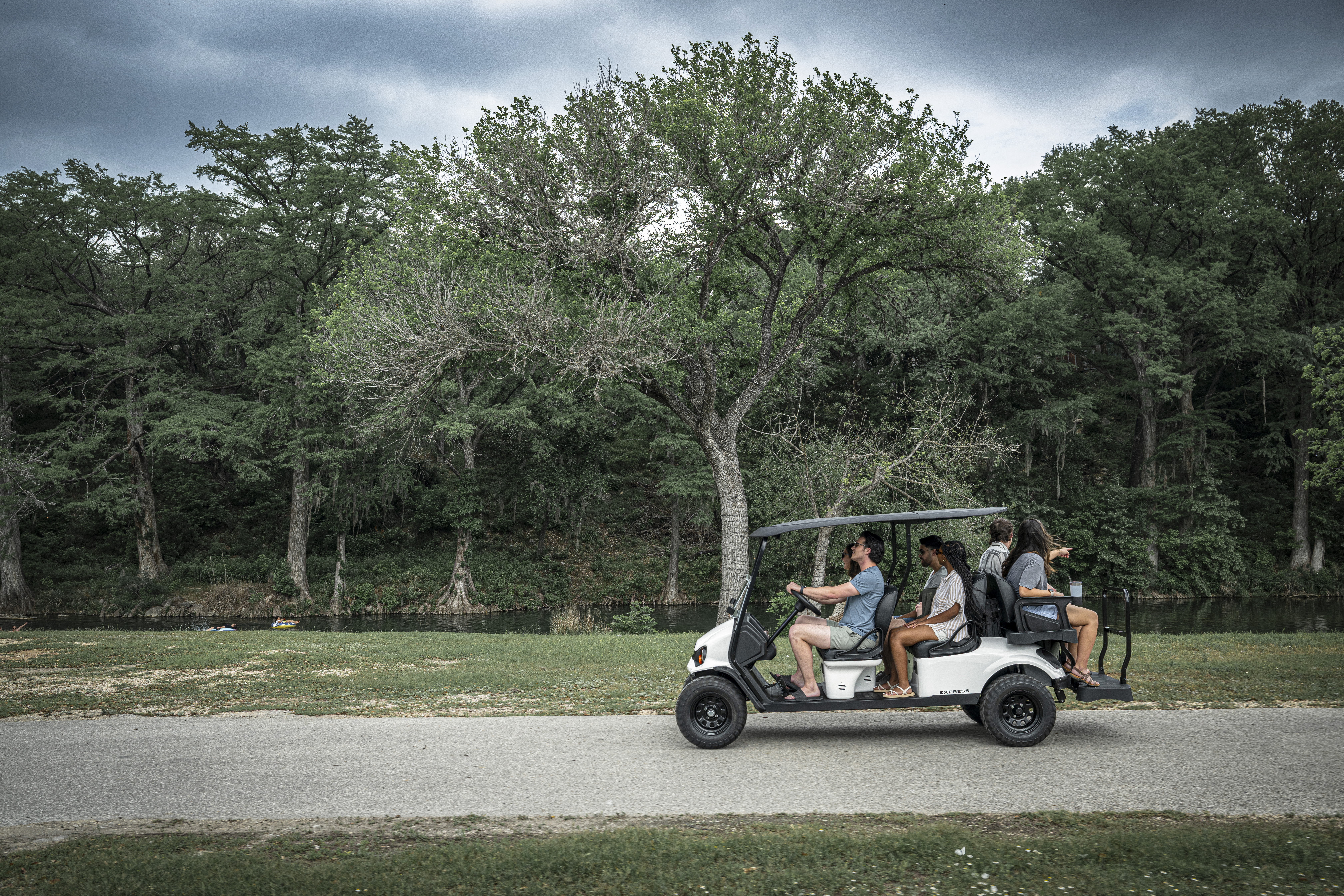 EZGO_CON_2024_Express6_CC_2448